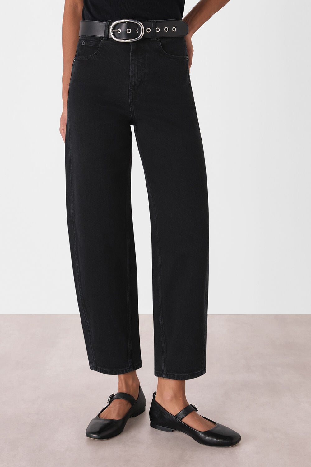 Black Stretch Barrel Leg Jean