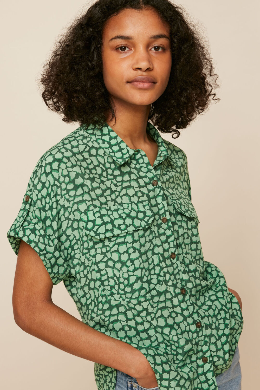 Giraffe Animal Pocket Shirt