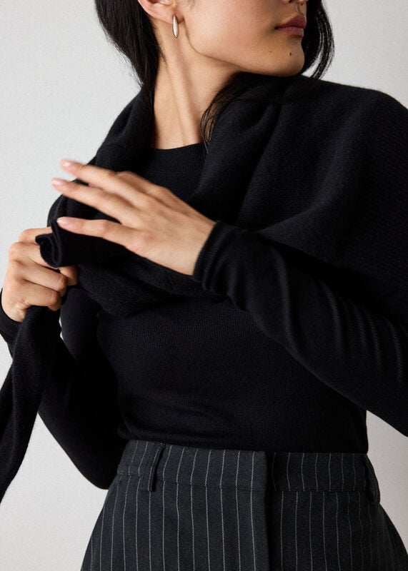 Black Essential Ribbed Crew