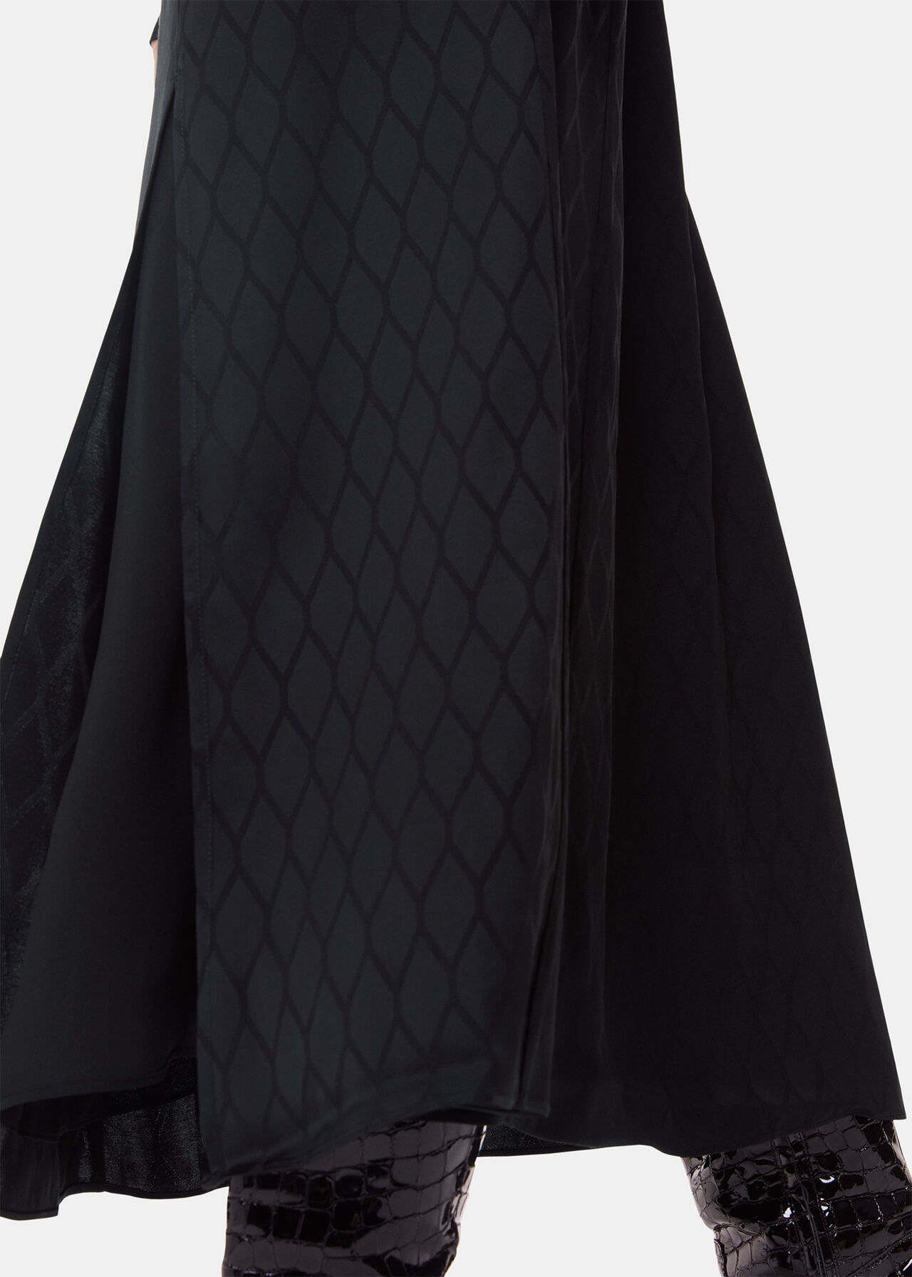 Diamond Jacquard Midi Skirt