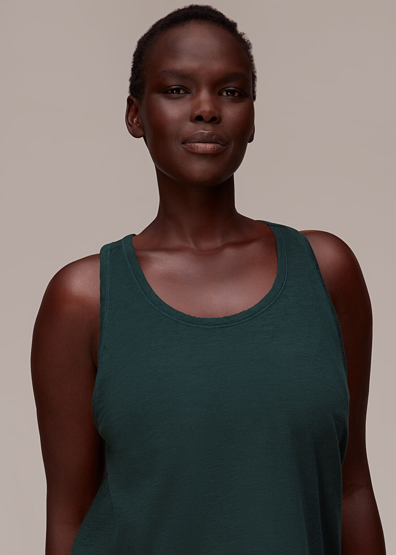 Curved Hem Active Vest