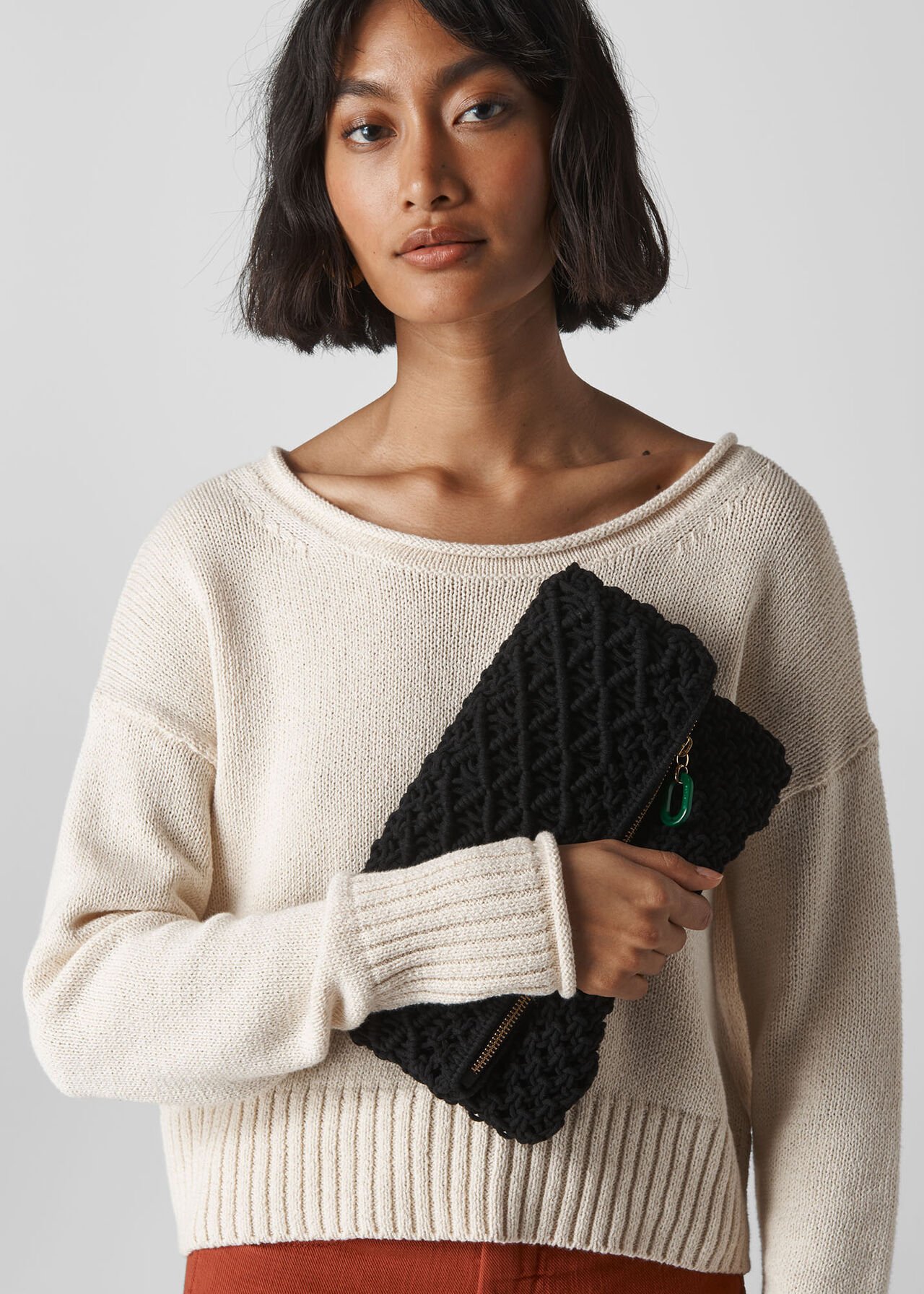 Macrame Resin Zip Clutch Black