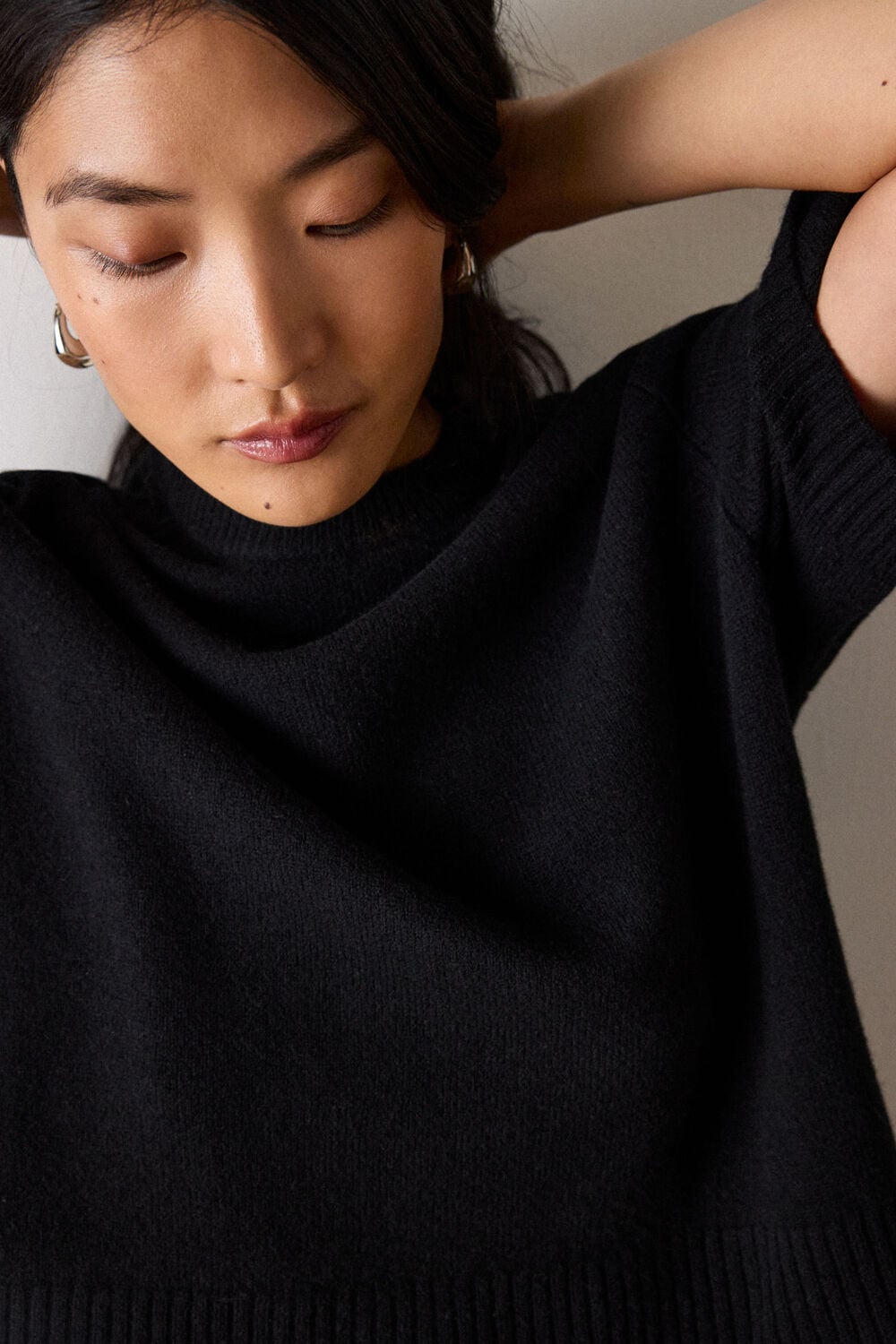 Black Wool Knitted Tee