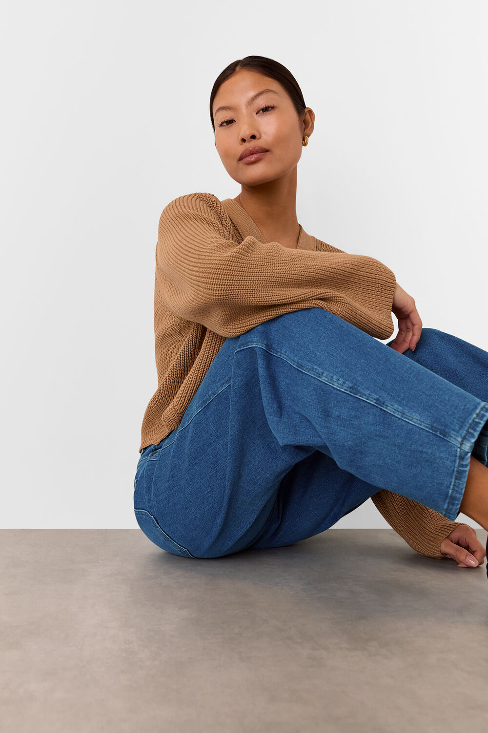 Petite Stretch Barrel Leg Jean