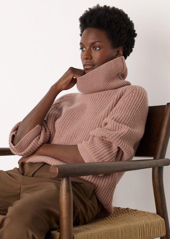 Rose Heavy Gauge Roll Neck Knit