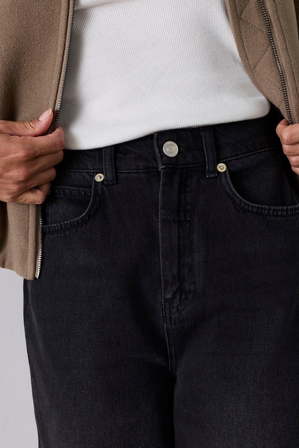 Black Petite Authentic Barrel Leg Jean