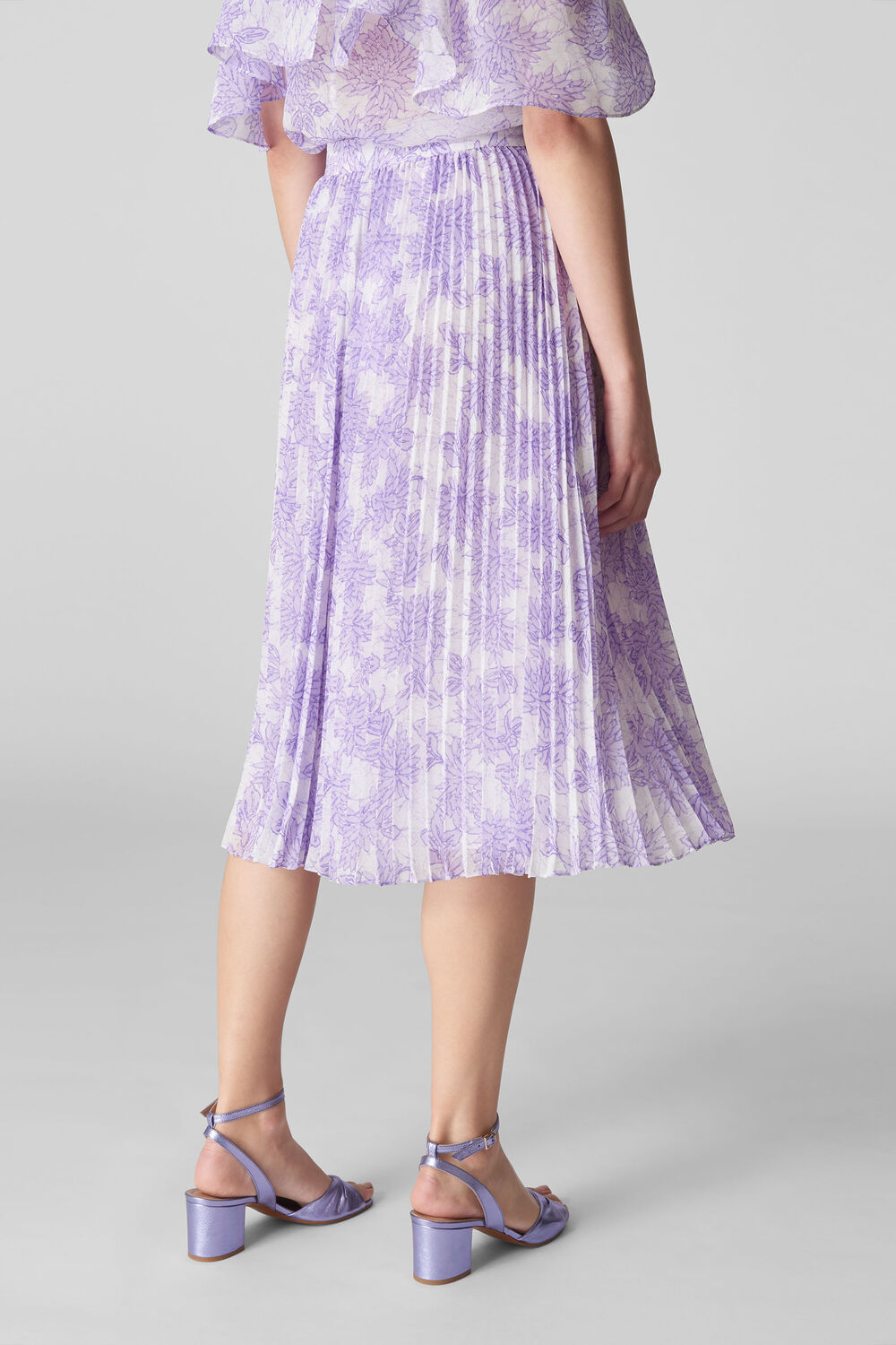 Batik Lily Print Pleated Skirt