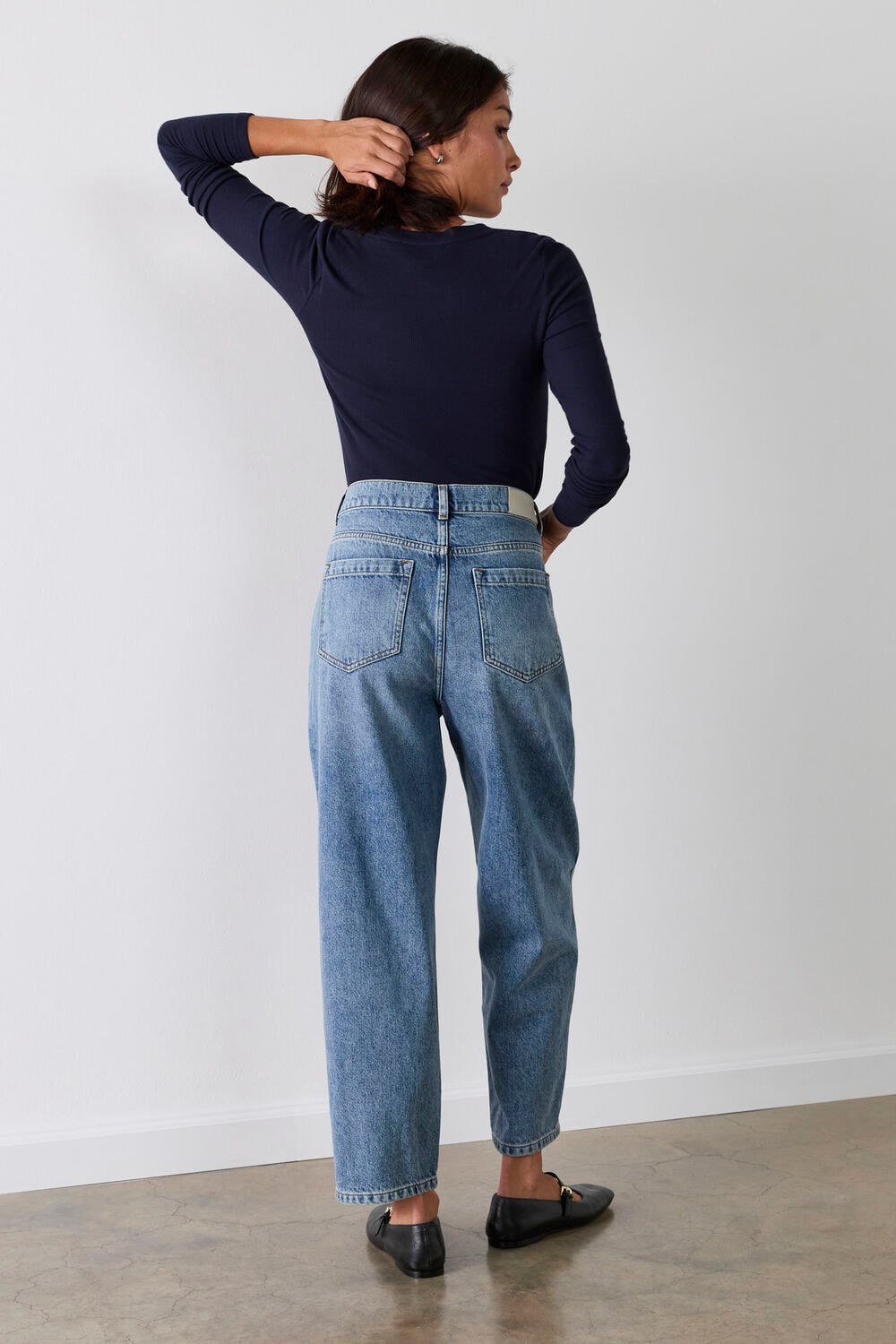 Petite Authentic Barrel Leg Jean