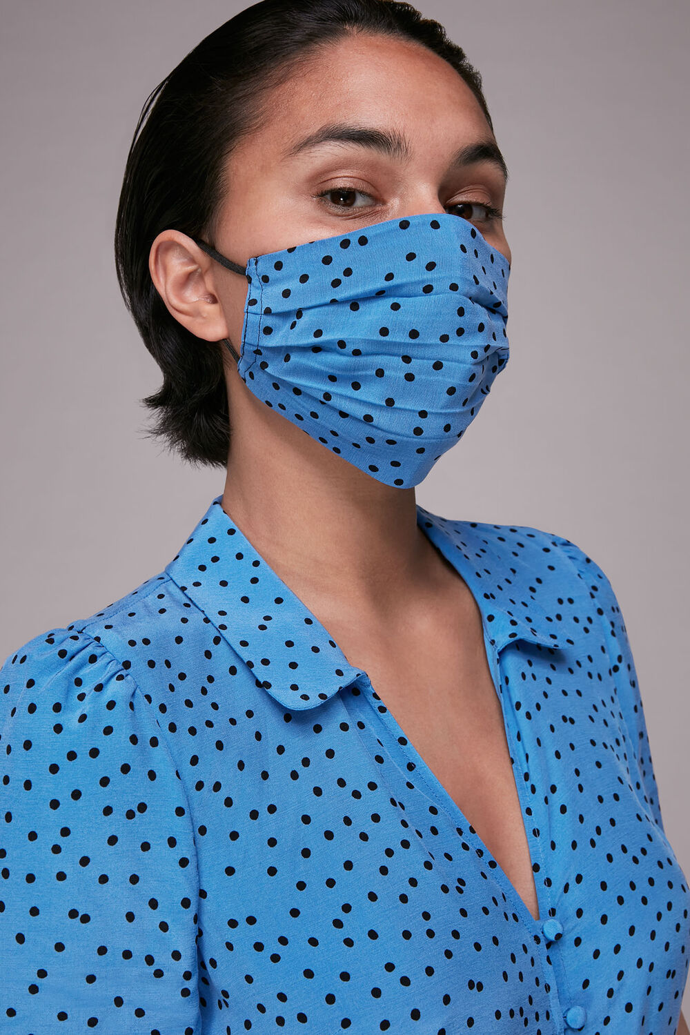 Irregular Spot Face Covering