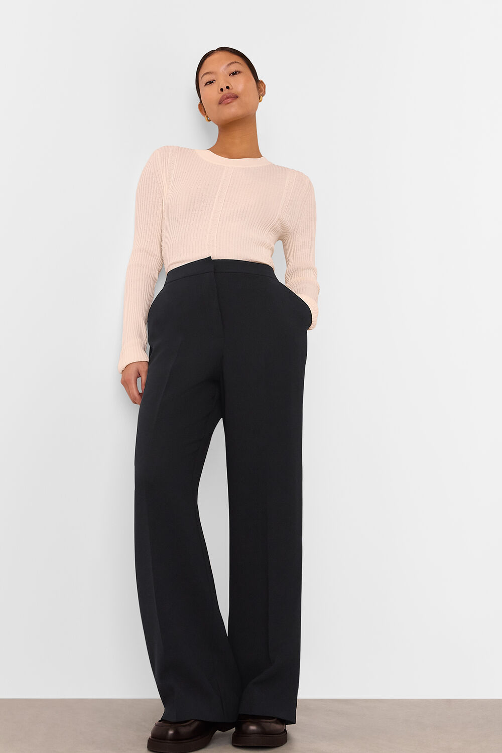 Black Petite Ultimate Crepe Trouser