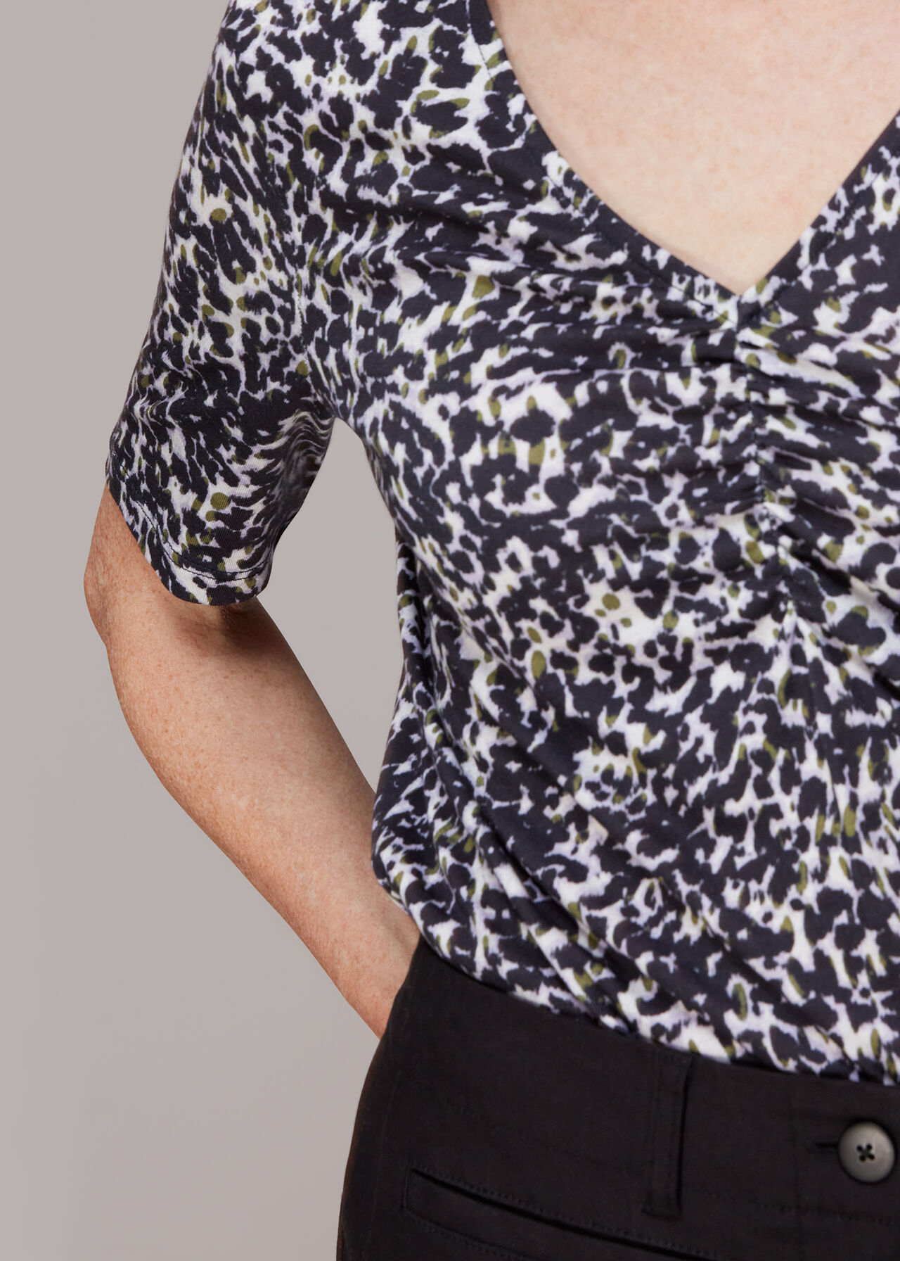 Smudge Leopard V Neck Tee