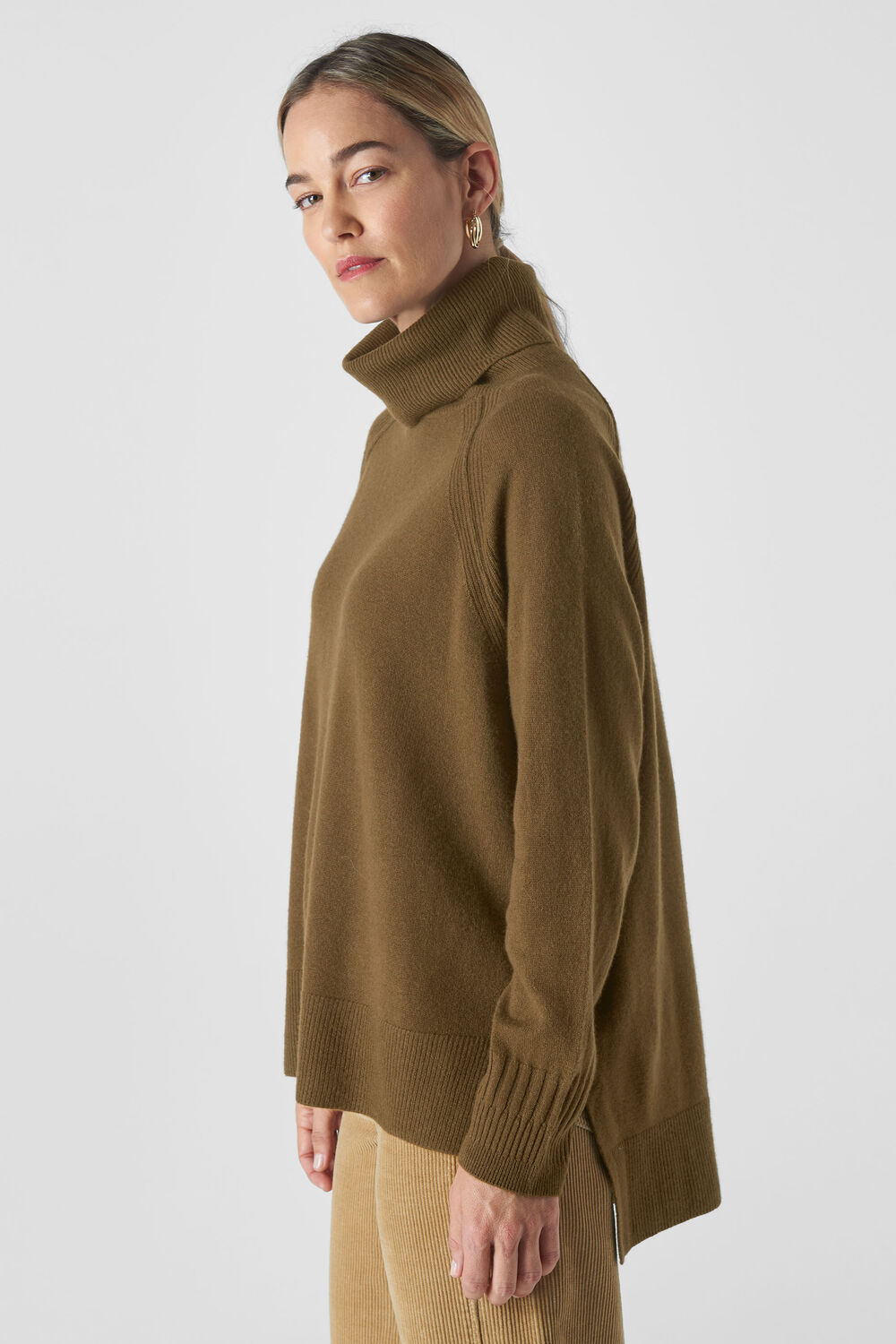 Cashmere Roll Neck Sweater Olive