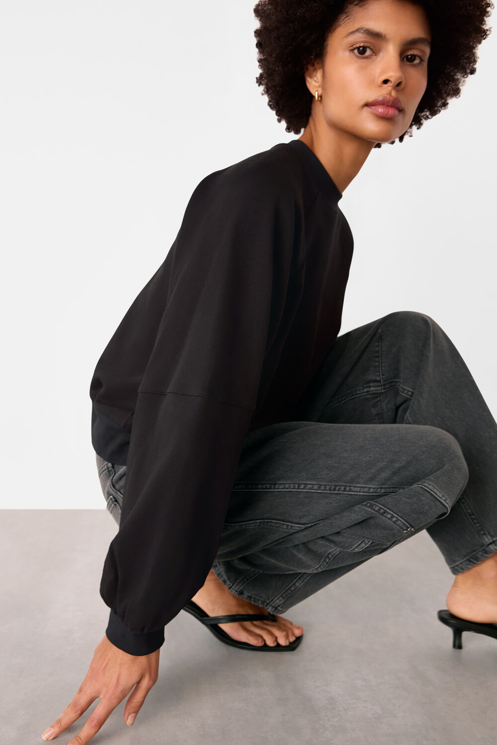Black Gathered Full Sleeve Sweat