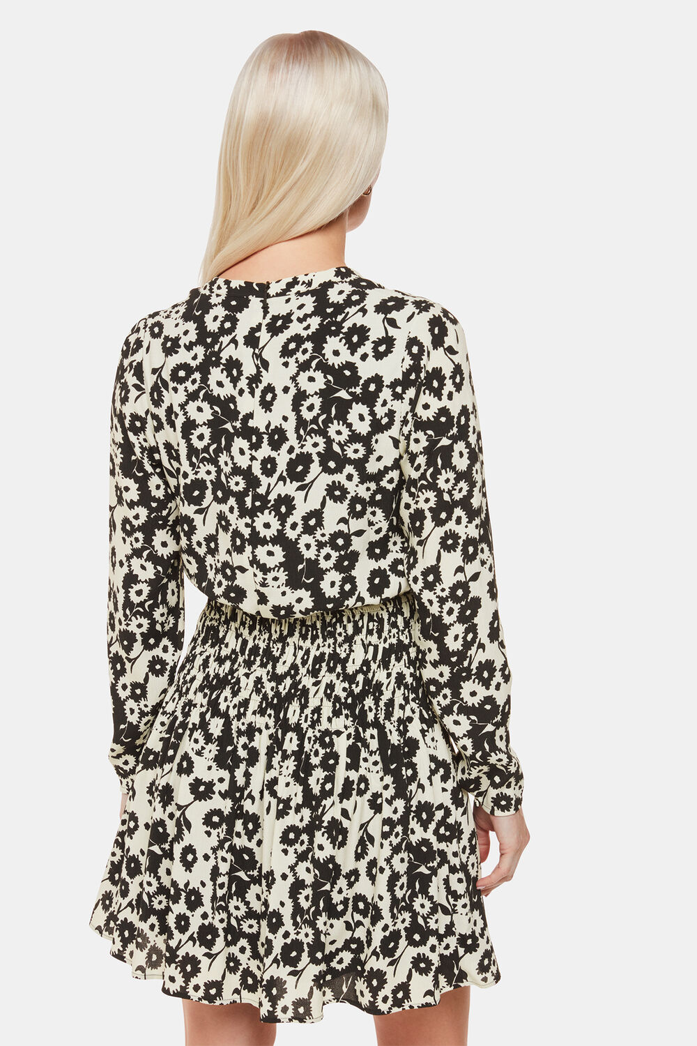 Black Petite Riley Floral Shirred Dress