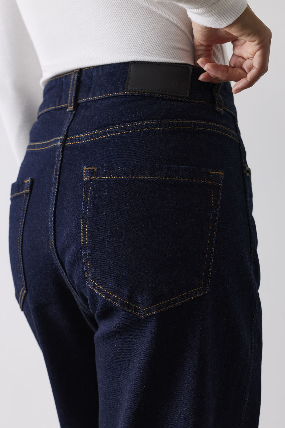 Dark Denim Stretch Barrel Leg Jean