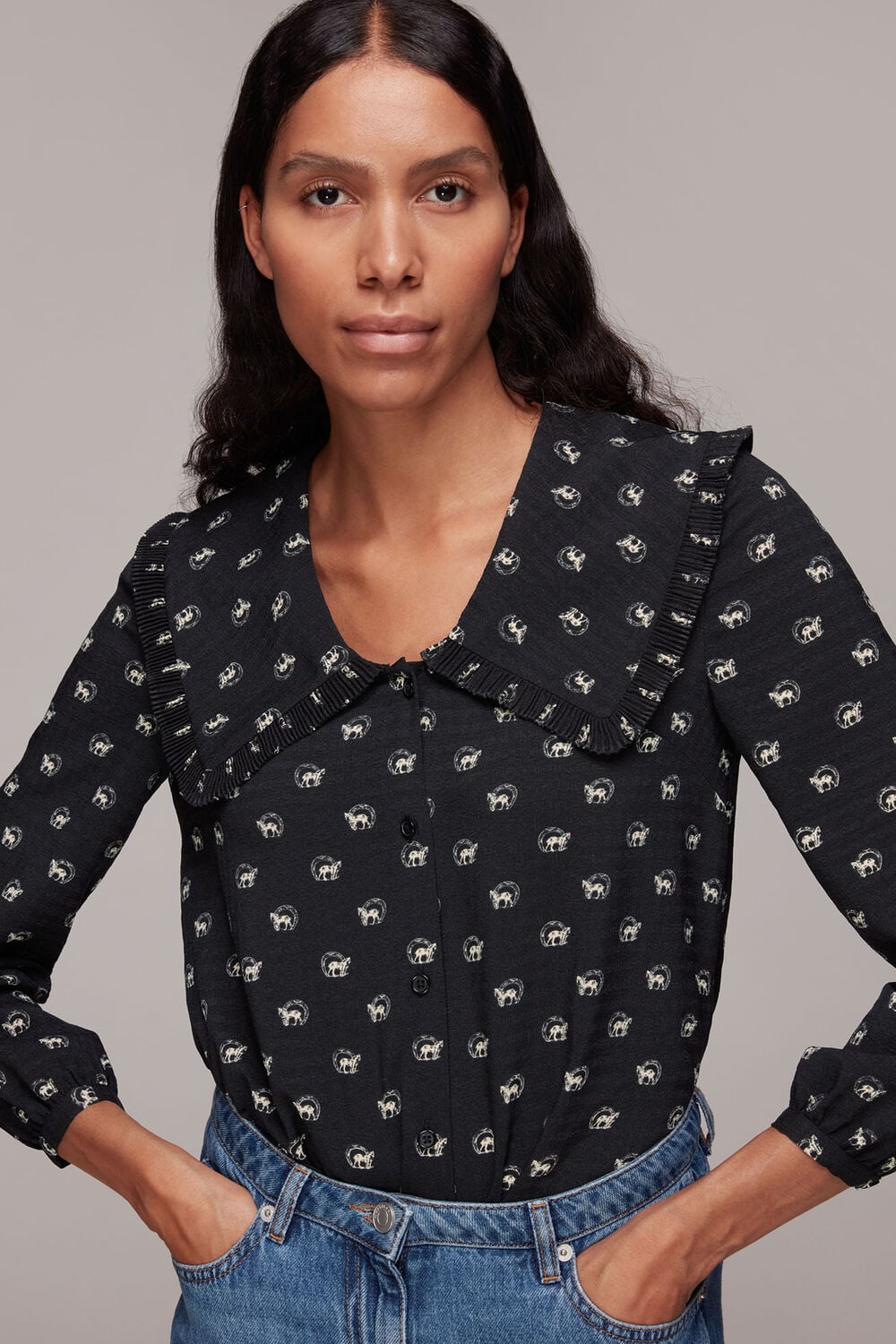 Horseshoe Print Collar Top