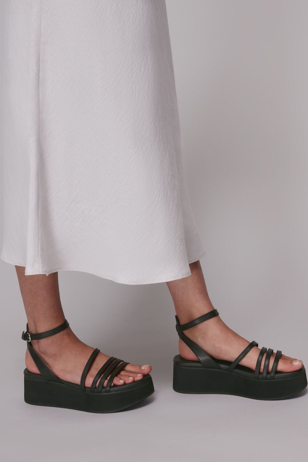 Cale Strappy Flatform Sandal