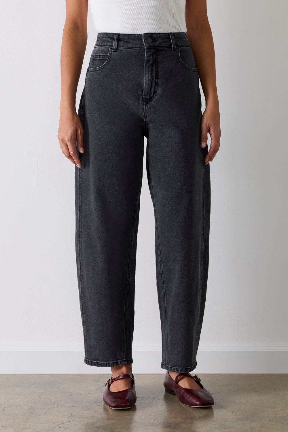 Grey Stretch Barrel Leg Jean
