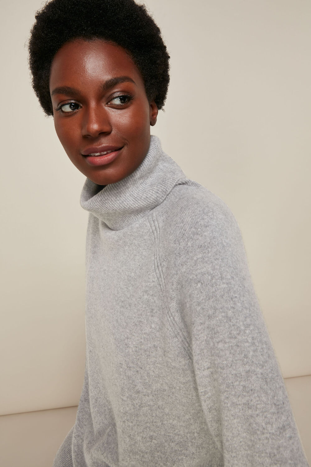 Cashmere Roll Neck Knit