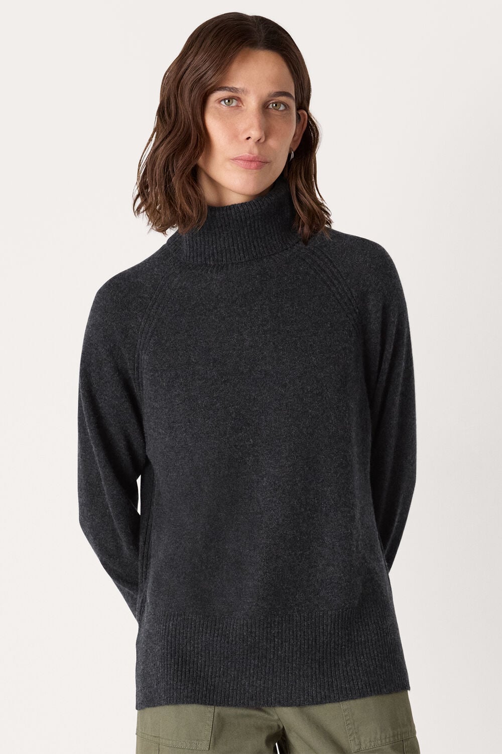 Cashmere Roll Neck