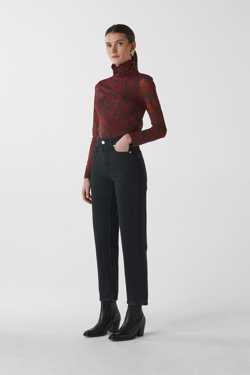 Hollie Straight Leg Jean Black