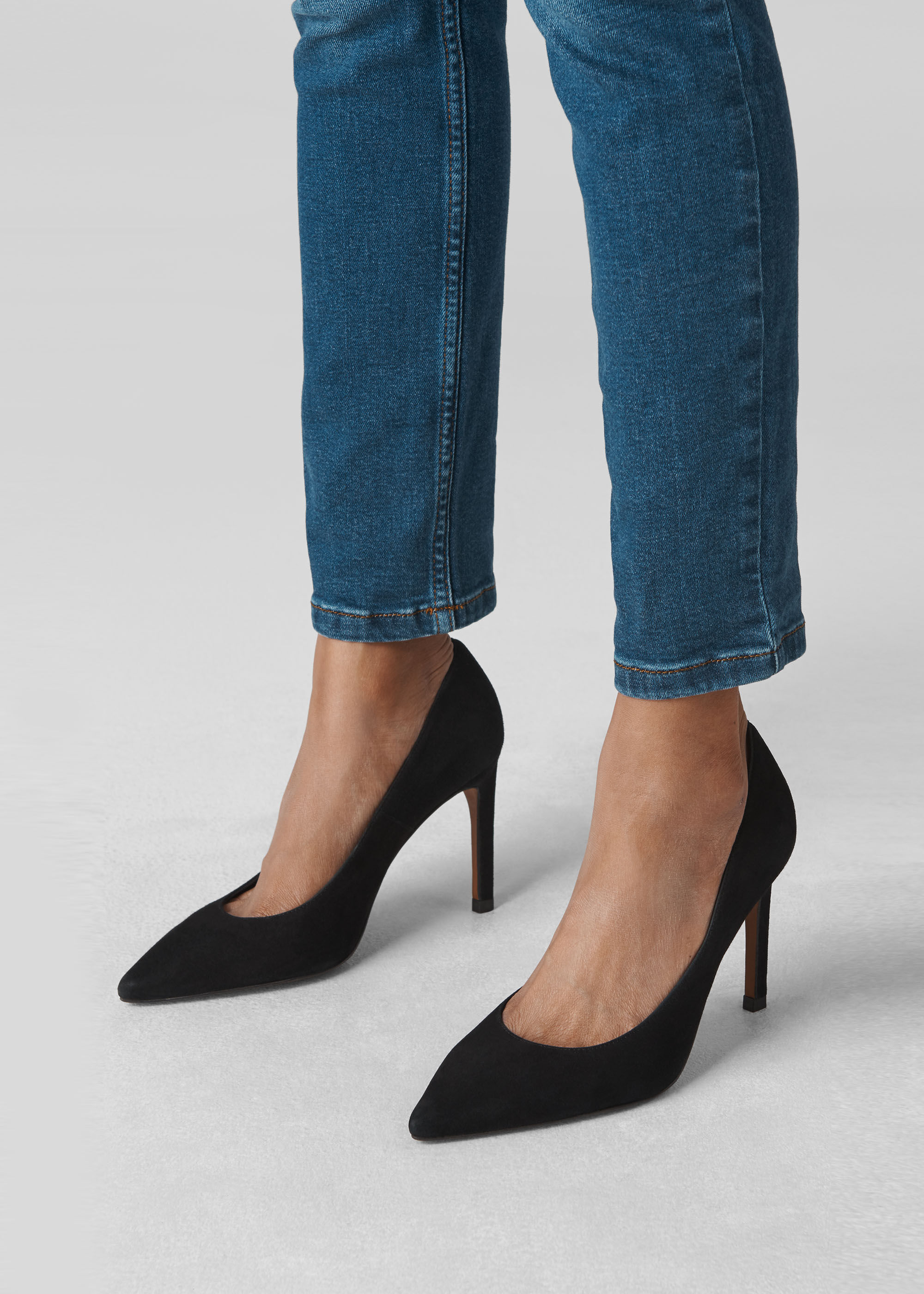 Suede pointed pumps sales