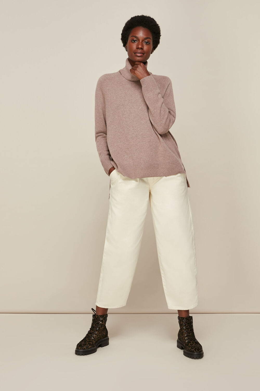 Cashmere Roll Neck Knit