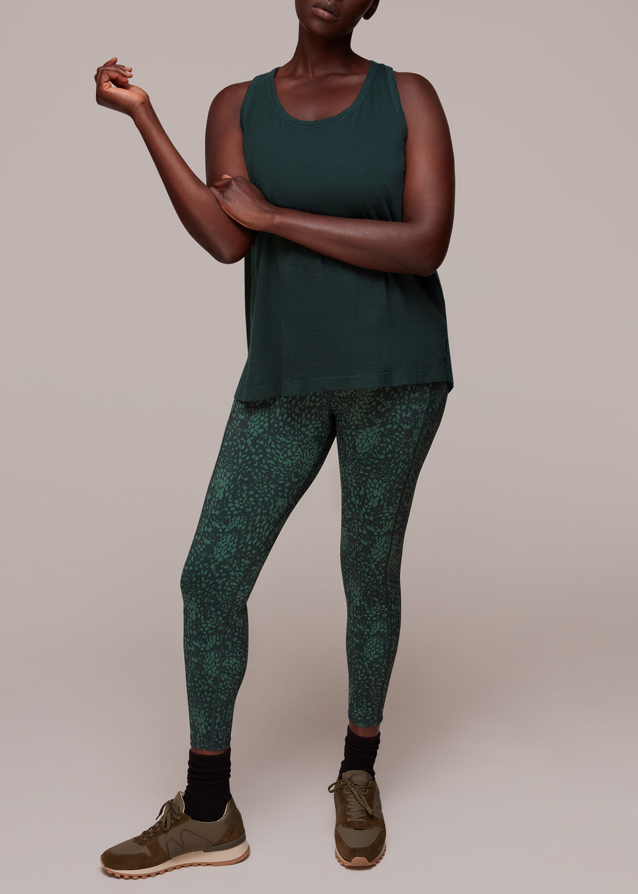 Curved Hem Active Vest