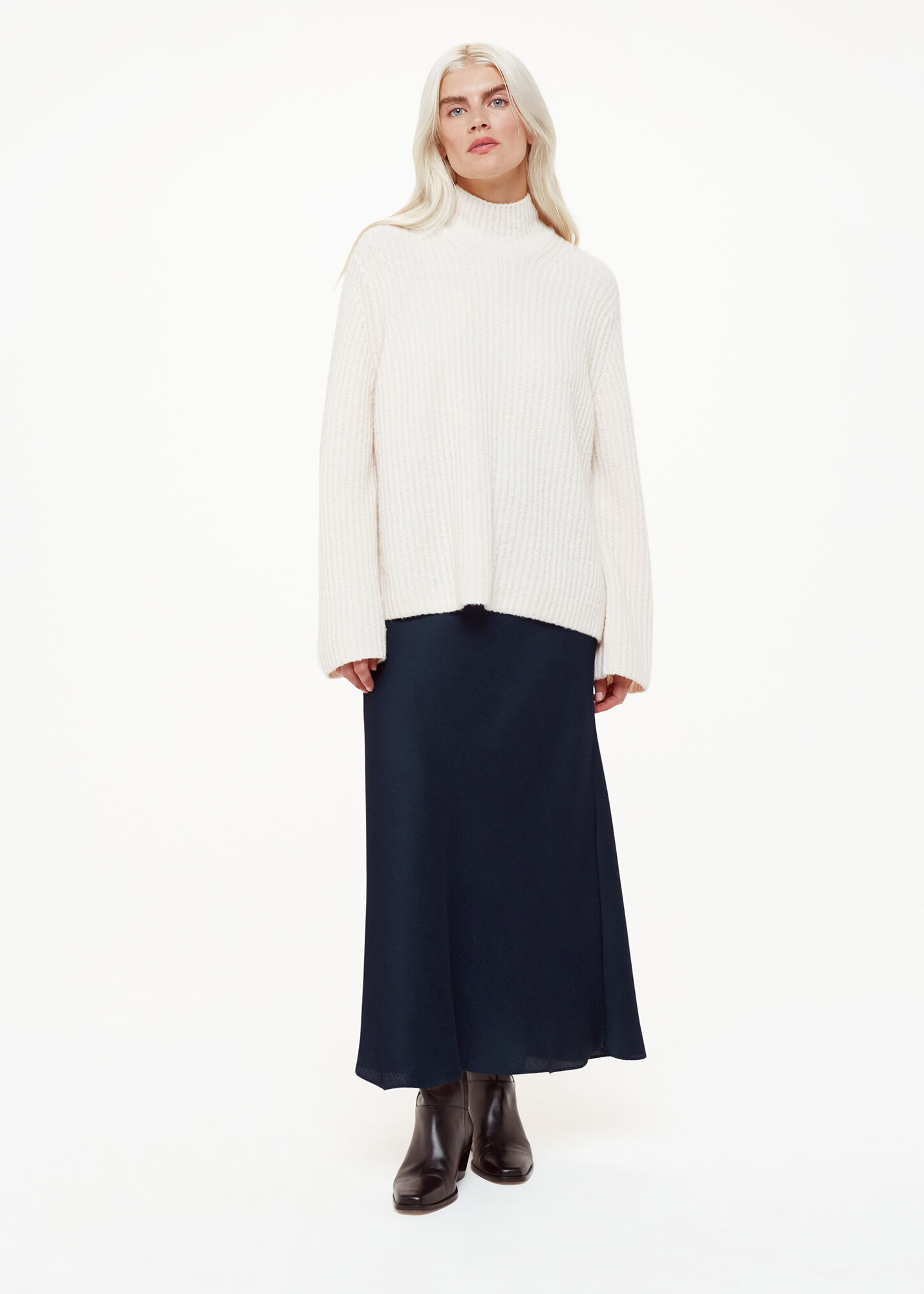 Satin skirt outlet bias cut