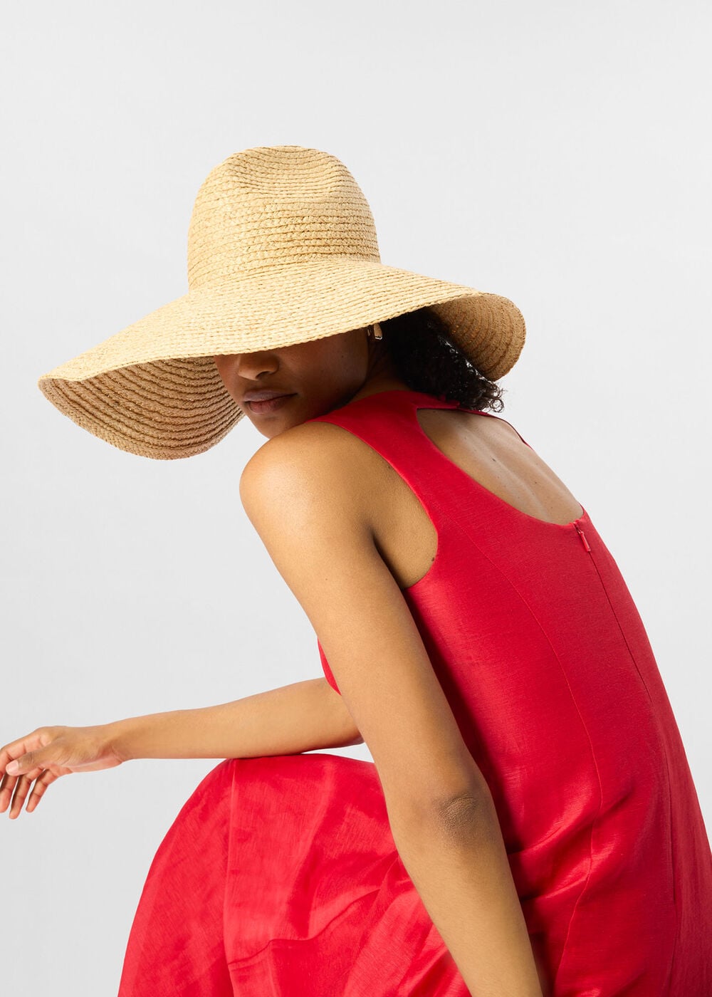 Neutral Oversized Straw Hat