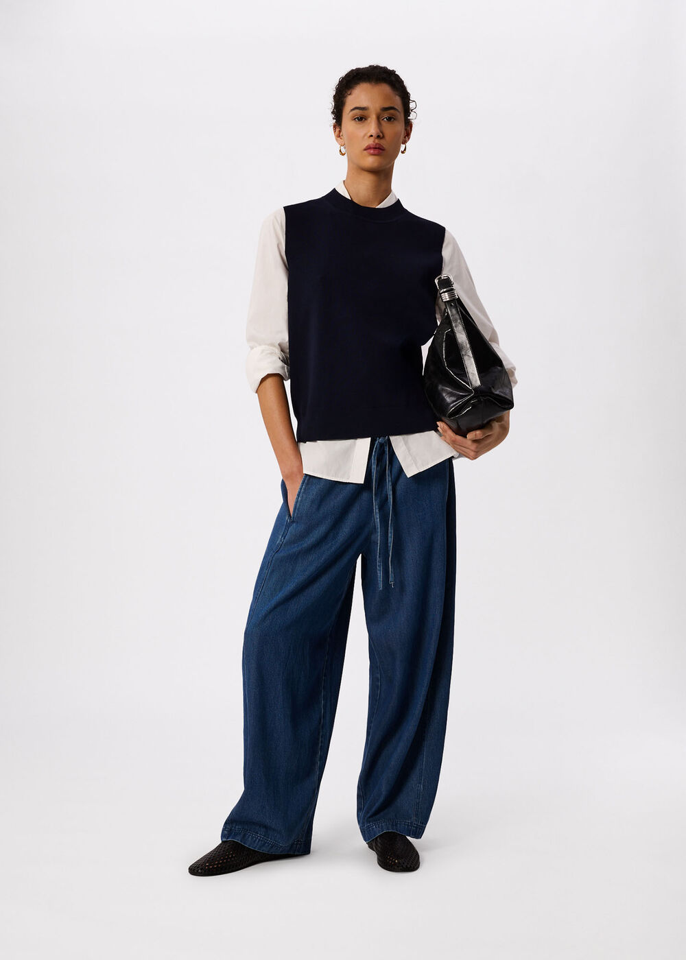 Round Neck Detail Tank