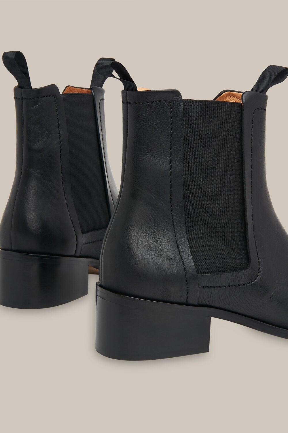 Fernbrook Leather Chelsea Boot Black