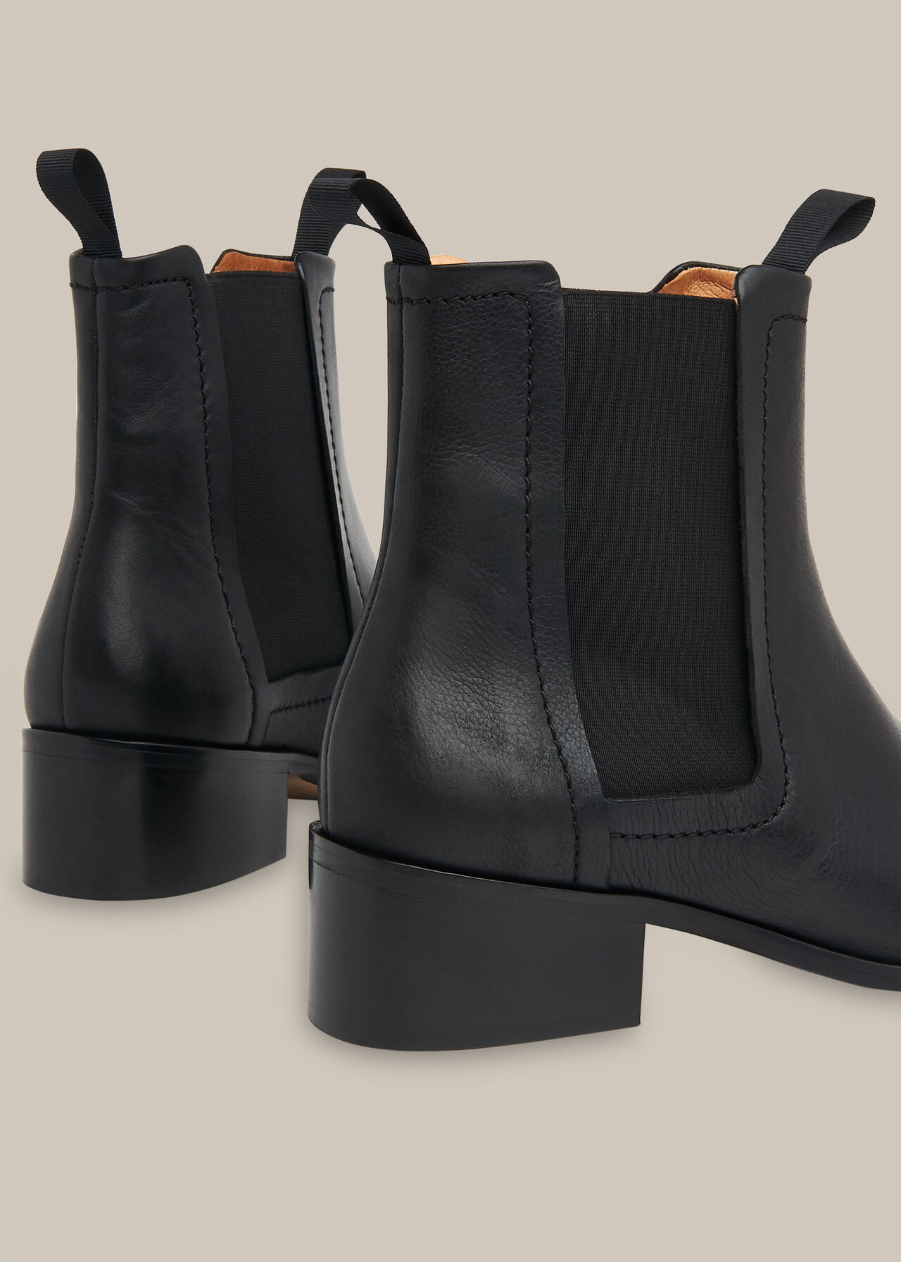 Fernbrook Leather Chelsea Boot Black