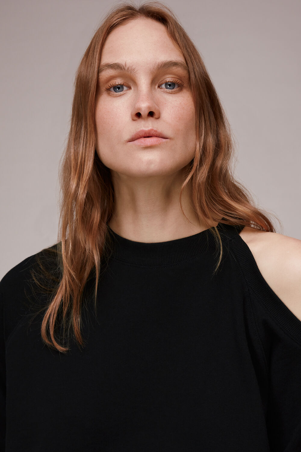 Cut Out Shoulder Sweat