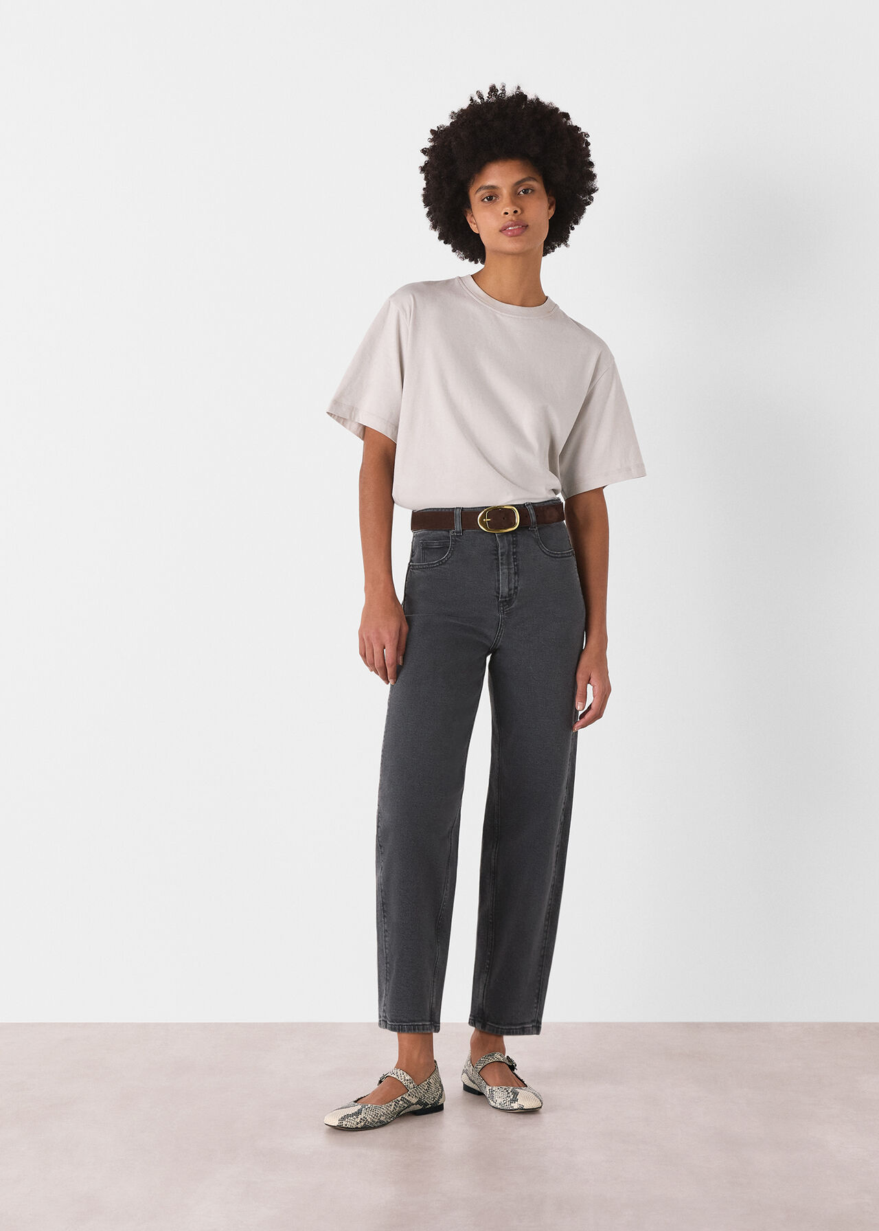 Stretch Barrel Leg Jean