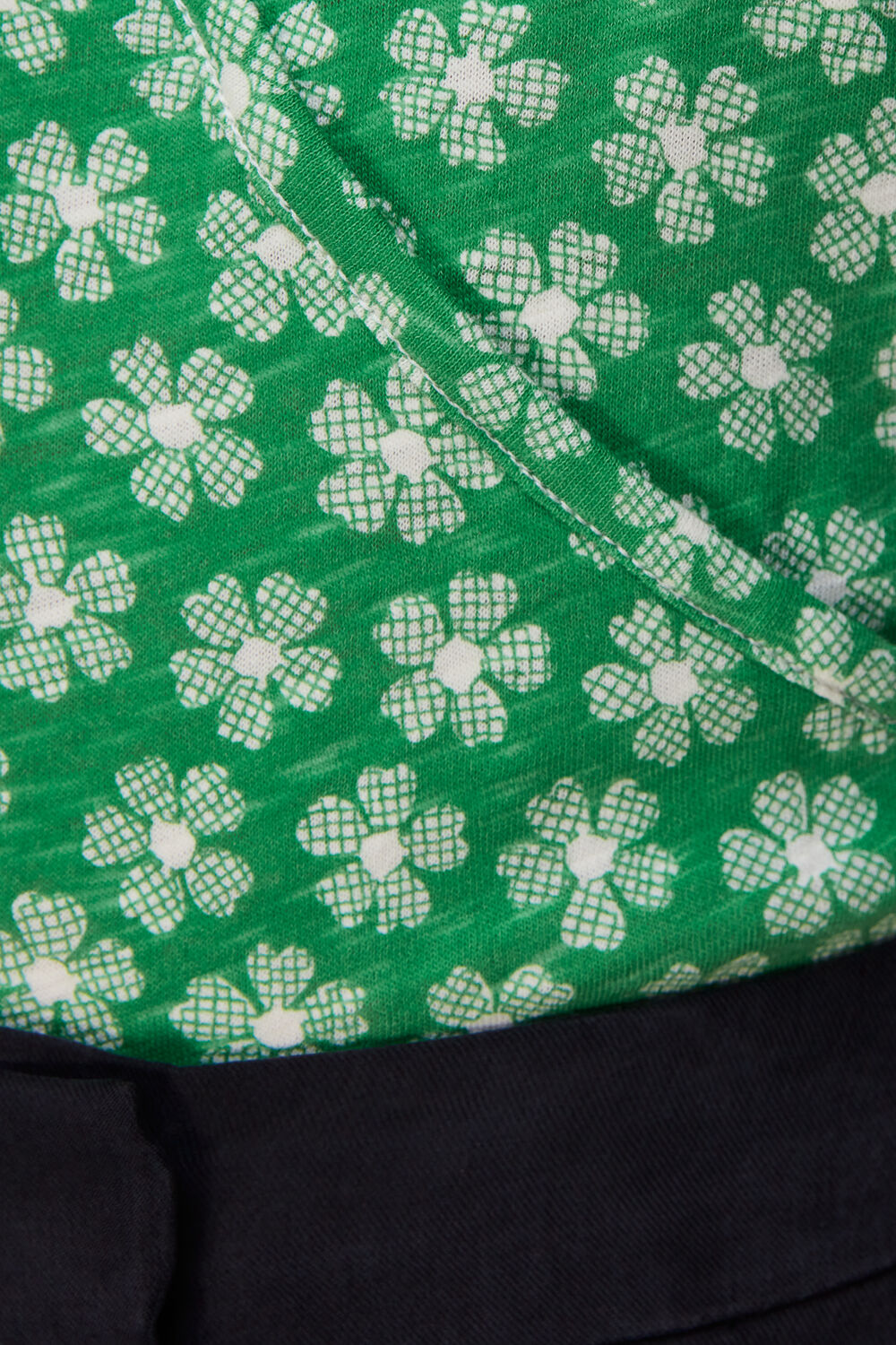 Green Daisy Check Wrap Tee