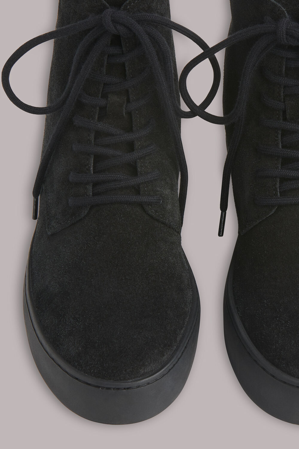 Booker High Top Trainer