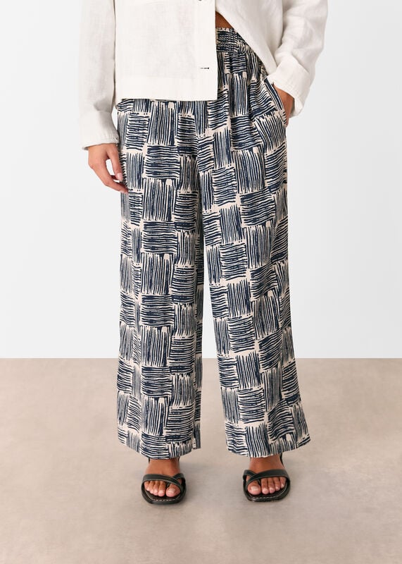 Navy Petite Hatch Squares Cropped Trouser
