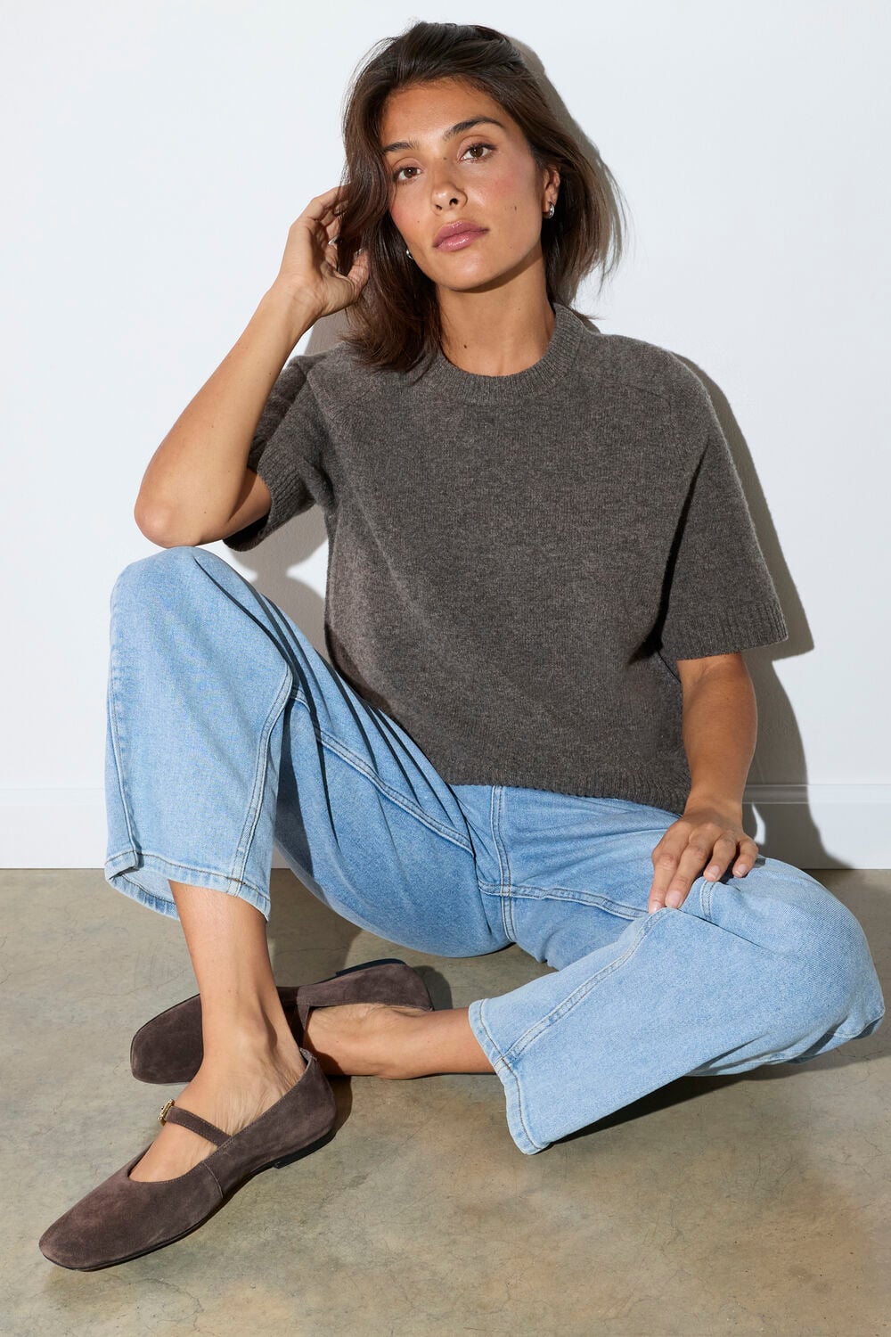 Light Wash Stretch Barrel Leg Jean
