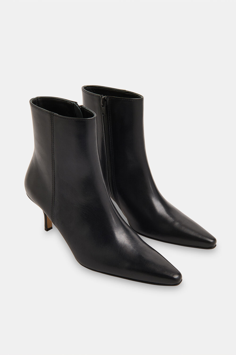 Black Pointed Heeled Boot
