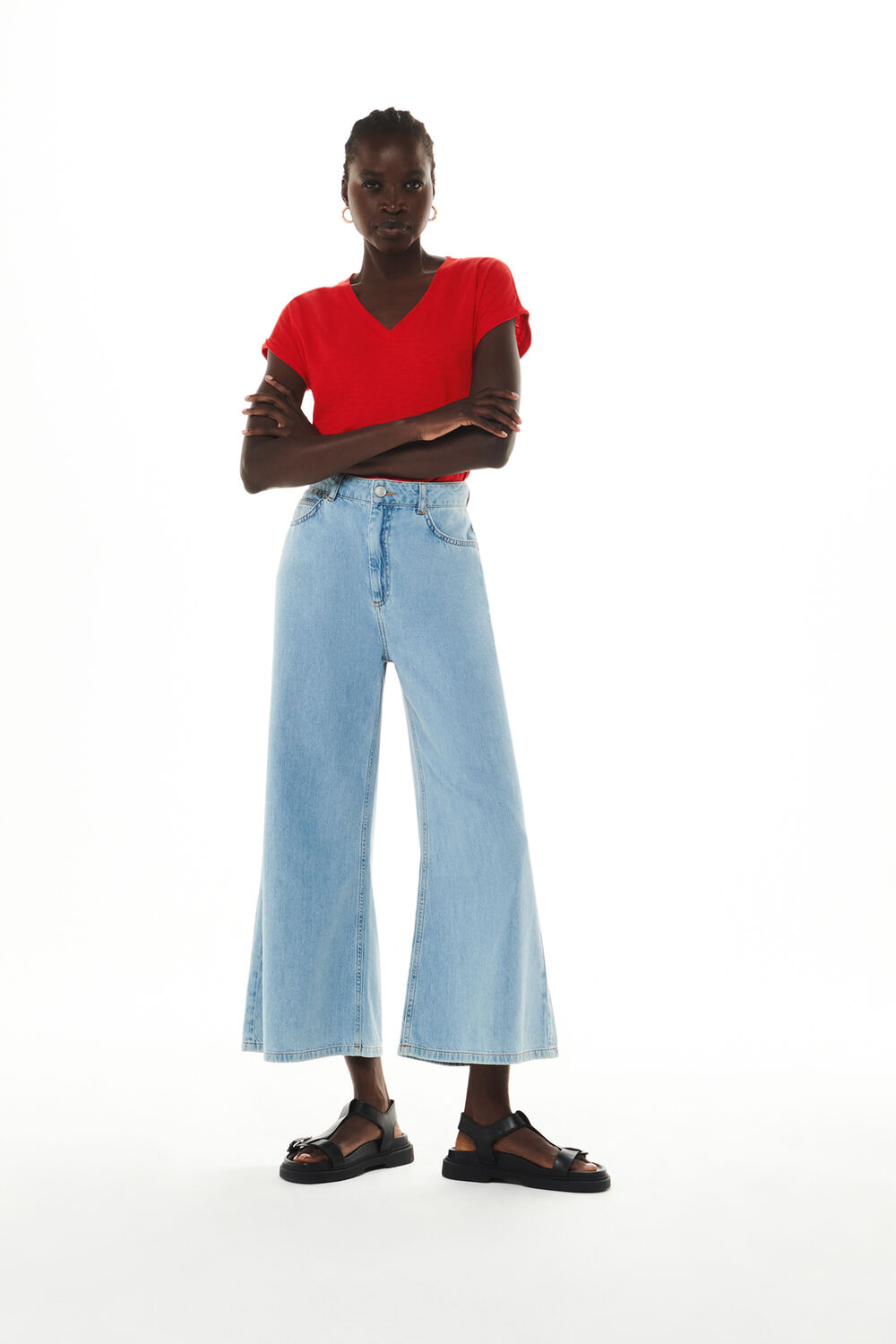 Willa V-Neck Cap Sleeve Tee