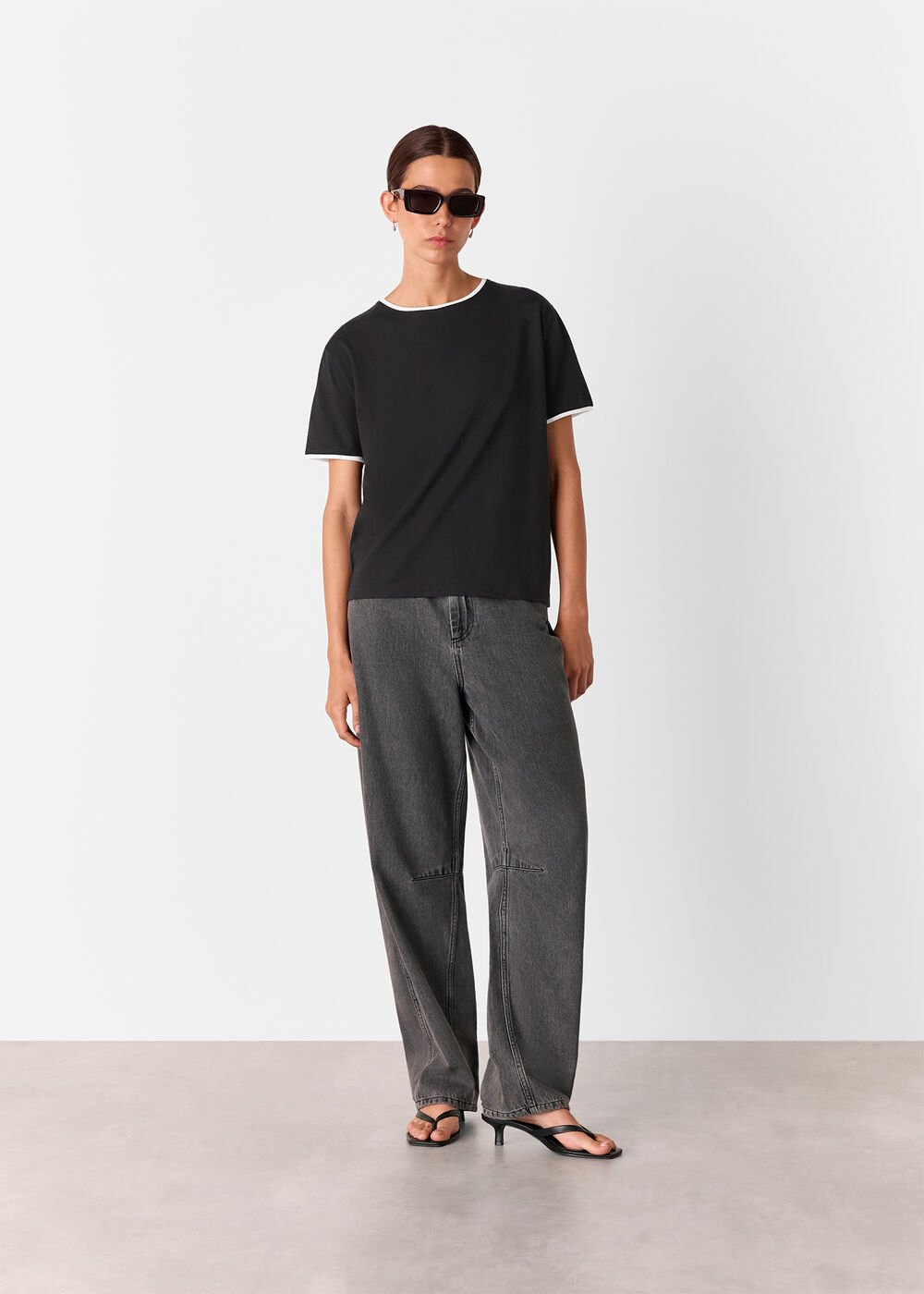 Contrast Piping Detail Tee