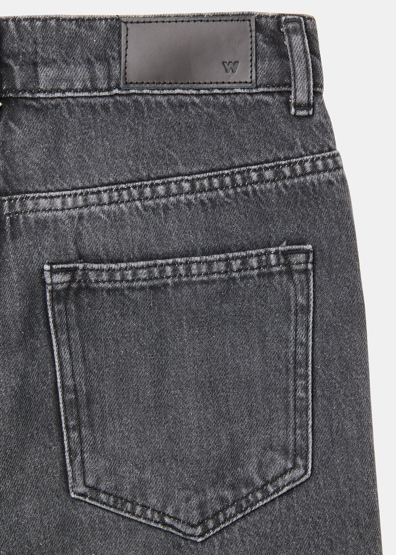Authentic Barrel Leg Jean
