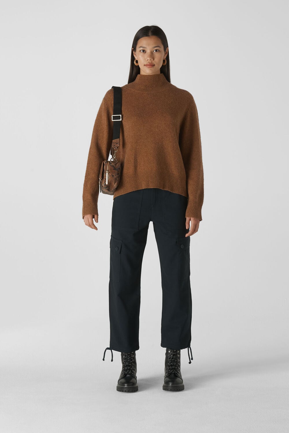 Funnel Neck Yak Mix Knit Olive