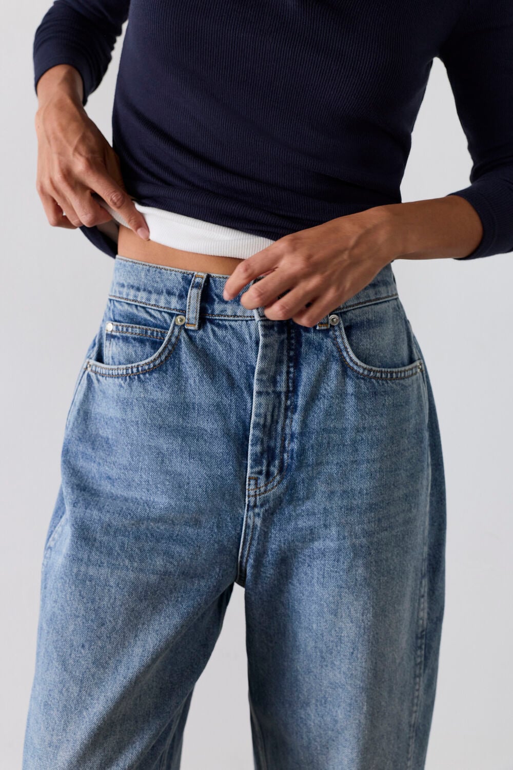 Petite Authentic Barrel Leg Jean