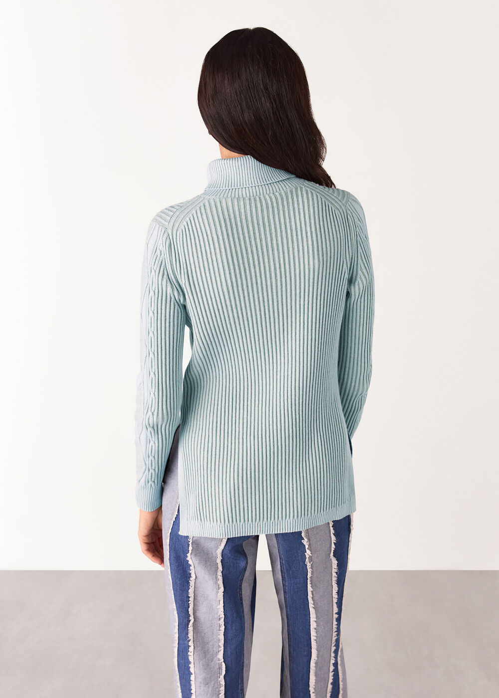 Aoife Fine Cable Roll Neck