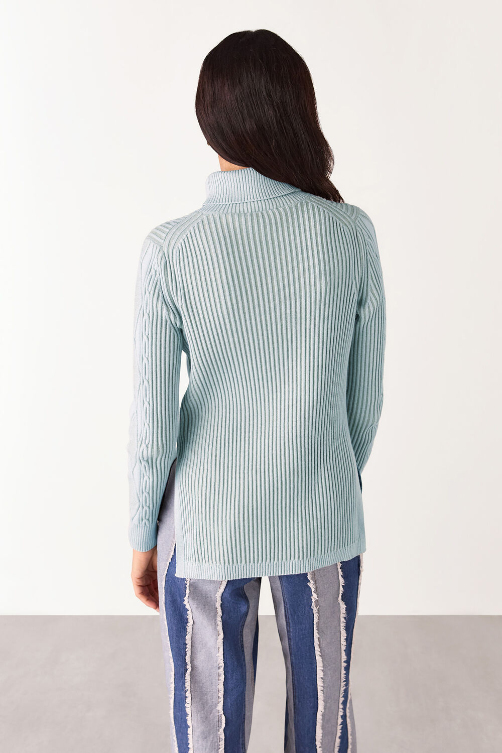 Aoife Fine Cable Roll Neck