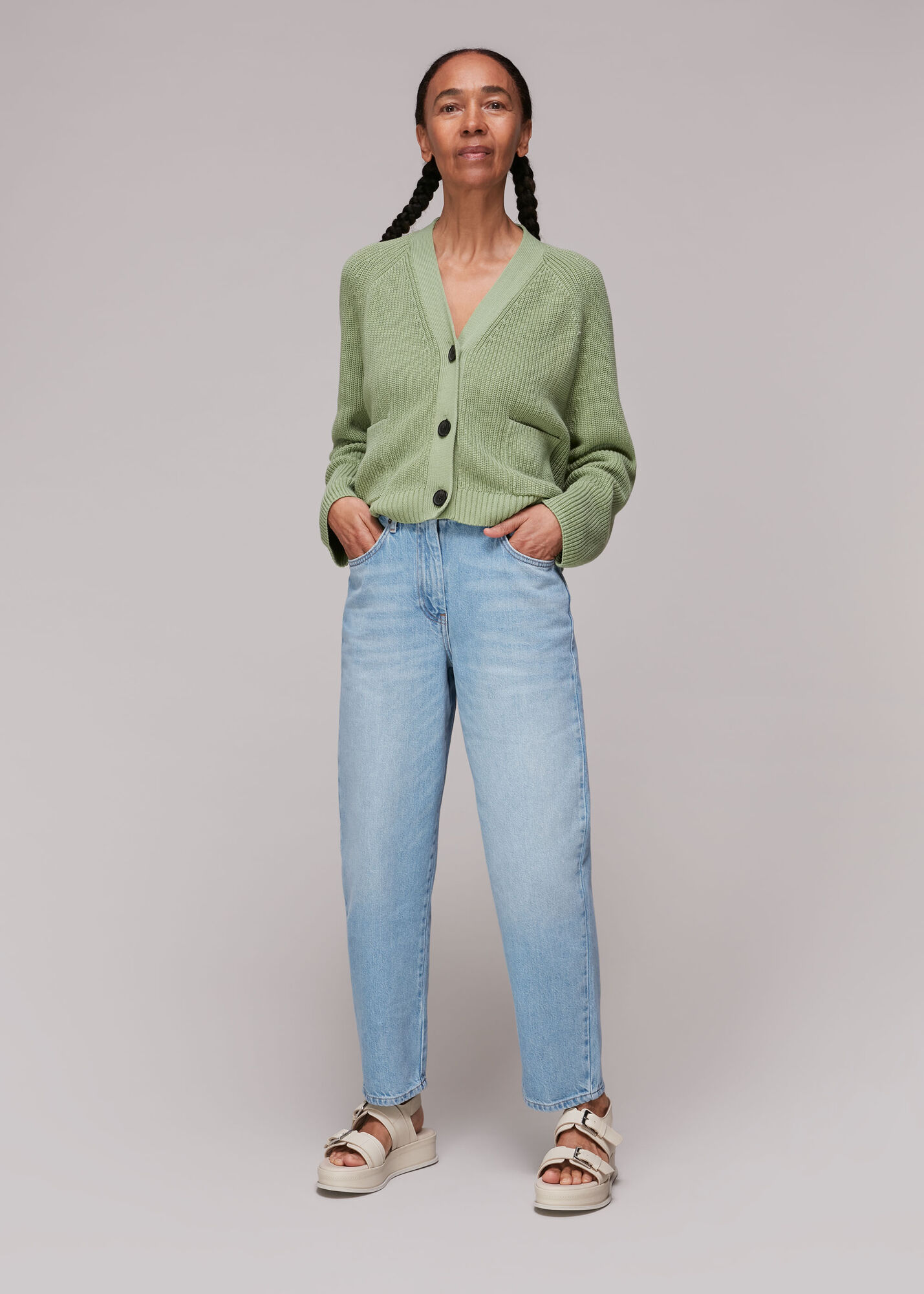 Whirl Denim V-Waist Charm Jean