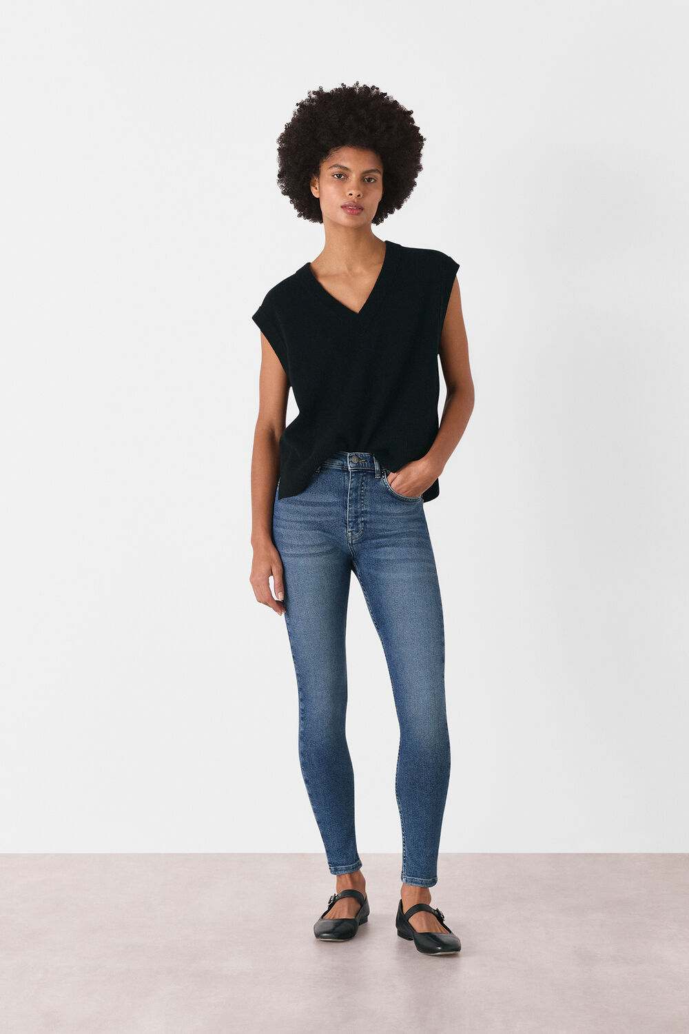Stretch Sculpted Skinny Jean