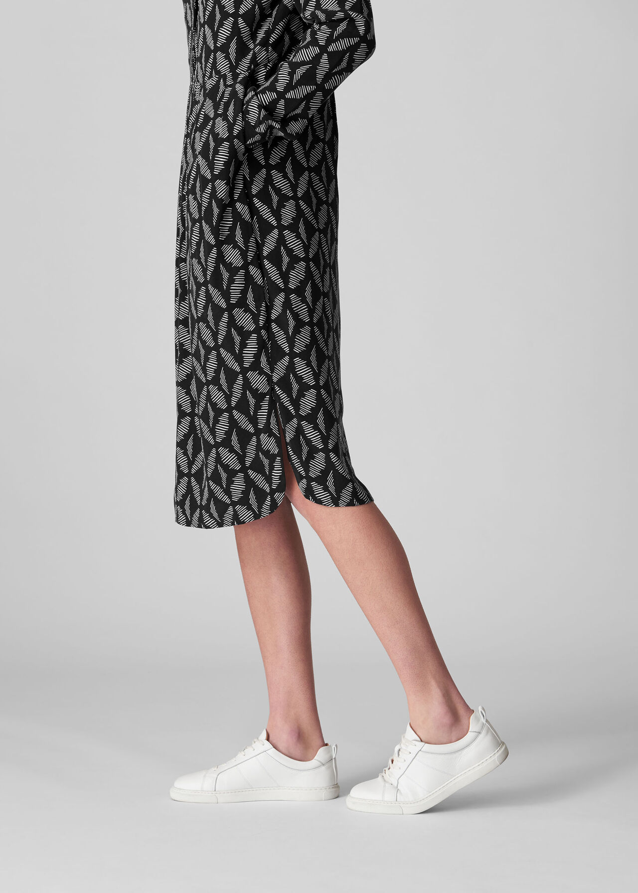 Courtney Geo Printed Dress Black and White